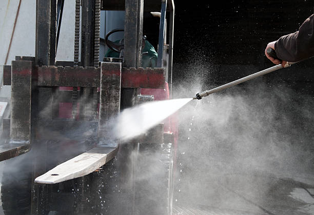 Best Parking Lot and Garage Cleaning  in Twin Lakes, CA
